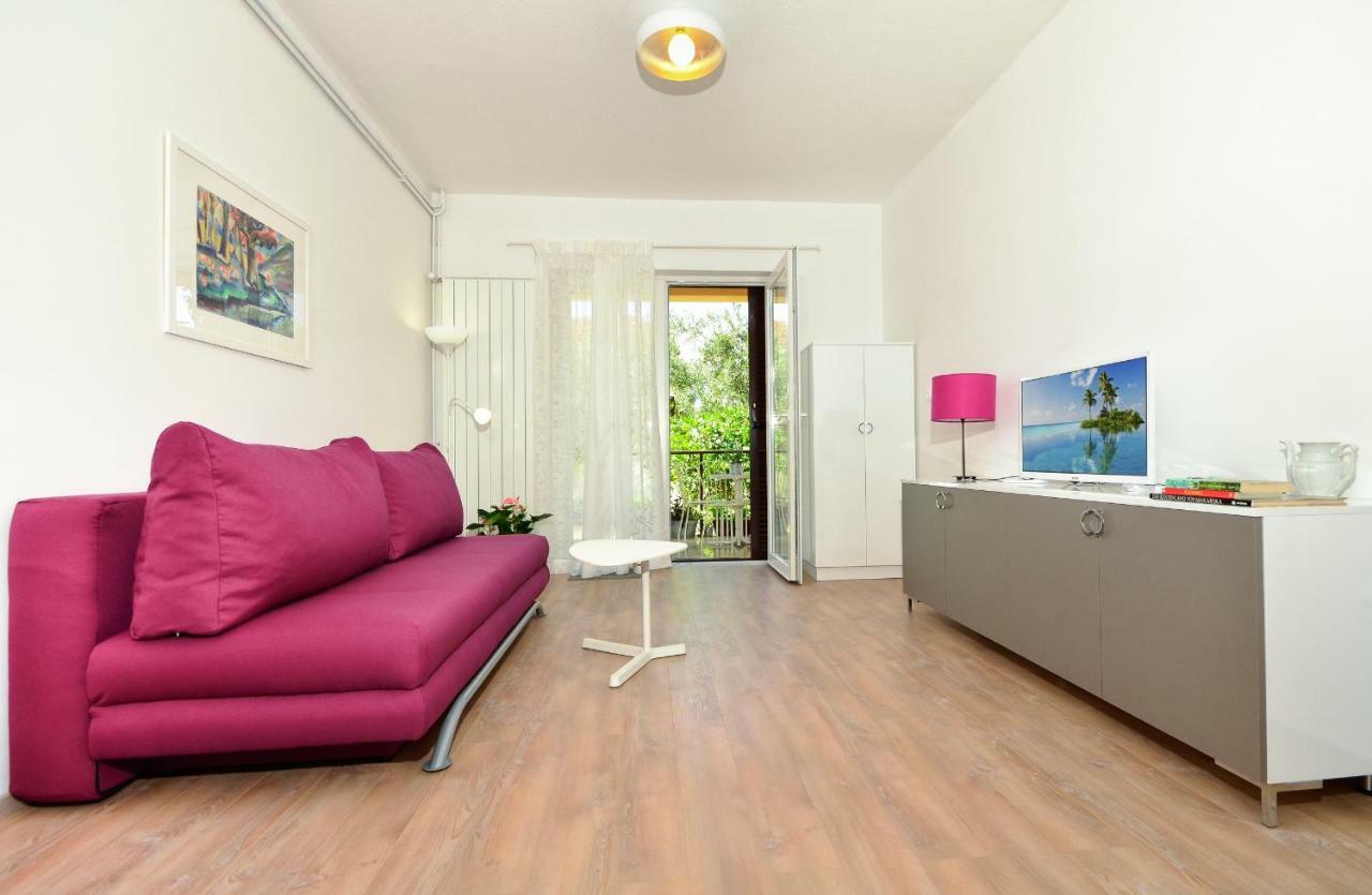 Apartments Denise Podgora Exterior photo